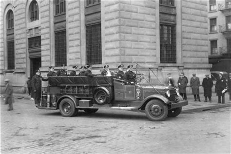 Policeny Police Ny Esd Ess Esu Trucks Old Nypd