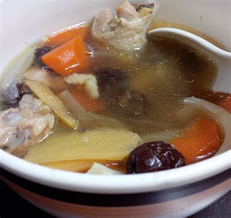 250 gram iga sapi untuk sup, buang lemaknya. Resepi Mudah: Sup Ayam Dengan Kurma Merah | ctfand.com