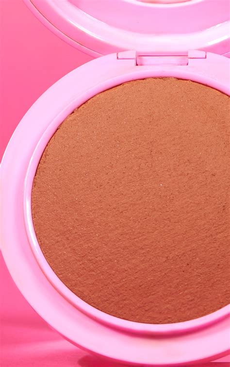 Pink Honey Baked Face Frosting Bronzer Famous Fudge Prettylittlething