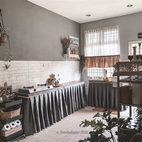 Desain kabinet dapur berikutnya yang perlu kamu ketahui adalah kabinet dapur tanpa pintu alias kabinet melayang. Deco Dapur Bajet | Desainrumahid.com