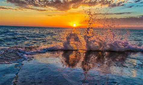 Beautiful Beach Sunset Splash Oceans Beaches Sunsets Nature Waves