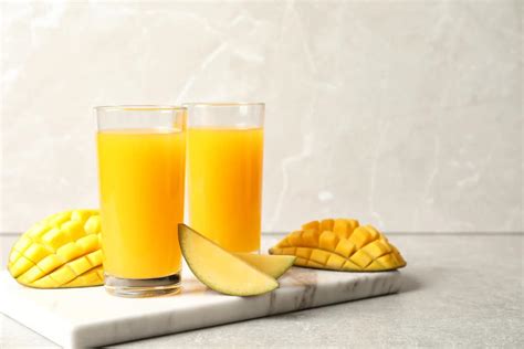 500 ml air 1 bungkus nutrijell puding mangga. Cara Membuat Jus Mangga yang Rasanya Seger Banget
