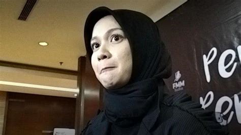 Bintangi Film Perjalanan Pembuktian Cinta Dea Annisa Dalami Al Quran