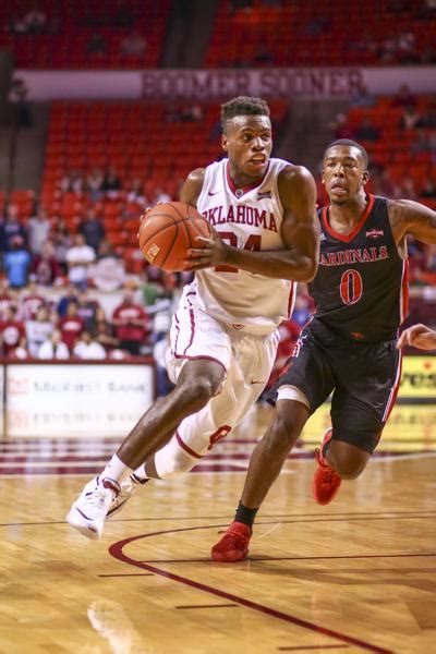 Oklahoma Basketball Buddy Hield Comes Up Big In Sooners Victory