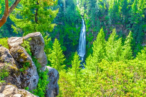 11 Best Waterfalls Near Crater Lake • Small Town Washington