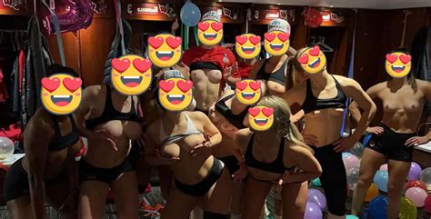 Entire College Volleyball Team S Nudes Get Leaked Wisconsin Women S Volleyball Team
