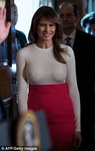 Melania Trump Uses Sleeves To Set Herself Apart From Obama Daily Mail