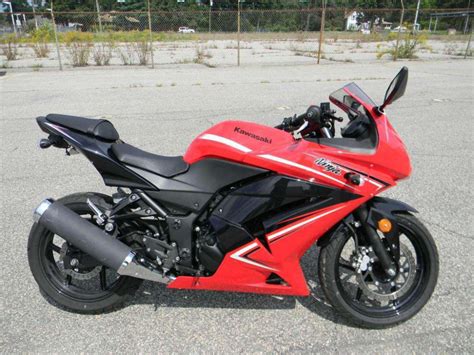 Модель бюджетного спортивного мотоцикла kawasaki ninja 250r появилась в 2008 году, придя на смену kawasaki zzr 250. 2012 Kawasaki Ninja 250R Sportbike for sale on 2040-motos