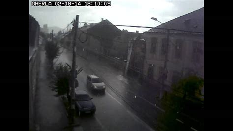 Furtuna de duminică seară (18.07.2021) a produs mai multe pagube. Furtuna cu grindina - Gherla (Cluj) - imagini camera ...