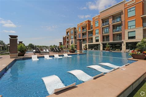 What is the average price for a 1 bedroom + 1 bathroom in overland park? The Royale at CityPlace Apartments - Overland Park, KS ...