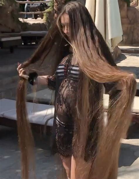 Video Rapunzel Vacation Realrapunzels Sexy Long Hair Long Hair Styles Beautiful Long Hair