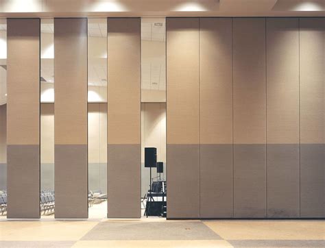 Multi Use Acoustical Folding Room Dividers Mobile Partition Wall