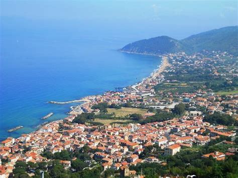 Plan the perfect trip to castellabate. Il comune di Castellabate premiato dai turisti stranieri ...