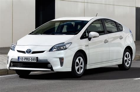 With enough creativity and visual appeal, it succeeds in making me want to see more, on the condition of a. 2013 Toyota Prius Plug in Hybrid - fixcars - Cars News ...