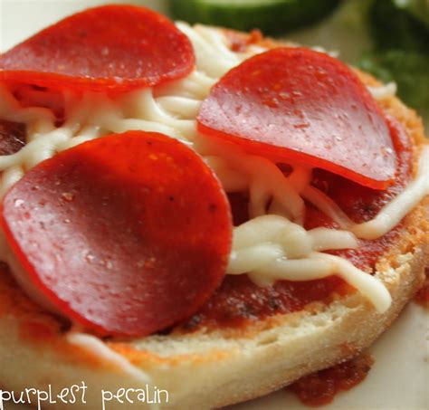 purplest pecalin easy peasy english muffin pizzas