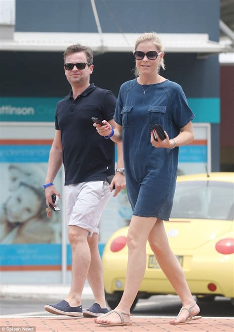 declan donnelly dines out with ali astall in australia s gold coast daily mail online