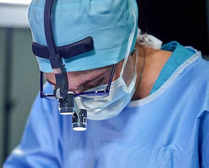 Por que as cirurgias minimamente invasivas revolucionaram a medicina Atlas da Saúde