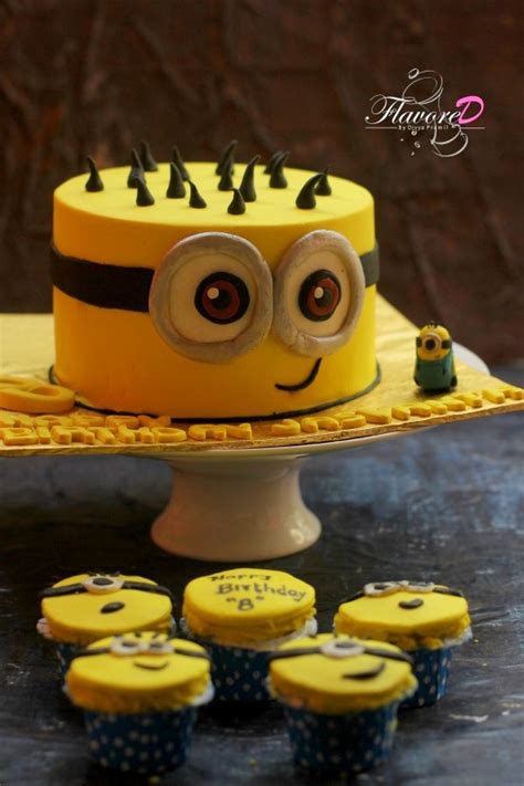 It all comes down to using buttercream in a mold?? Minion Cake | Minion Cake & Cupcakes | Minion Fondant Cake