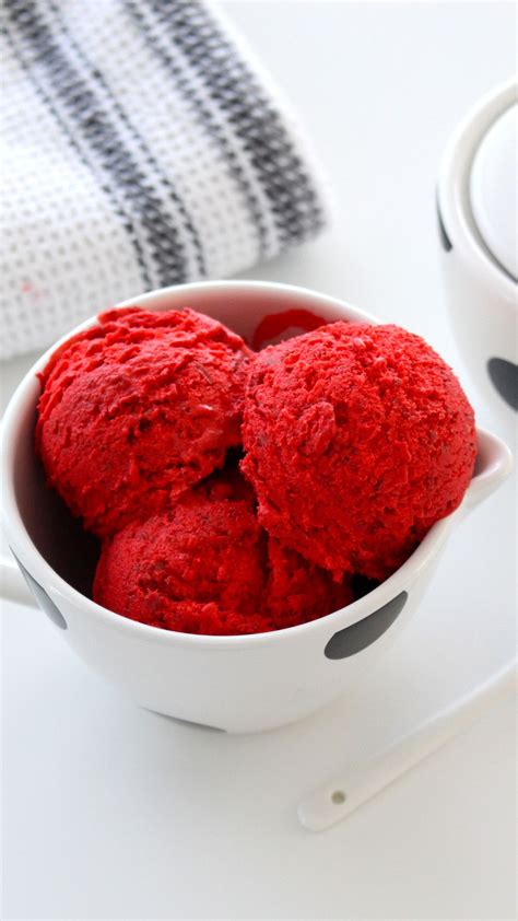 Reblog if you save/use please!! Red Velvet Ice Cream | Recipe | Red velvet ice cream ...