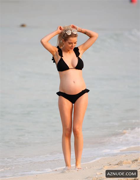 Helen Flanagan Sexy In A Black Bikini On The Beach In Dubai Aznude
