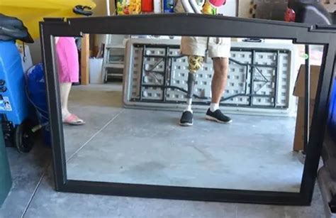 60 Photos Of People Trying To Sell Mirrors That Are So Good Theyll