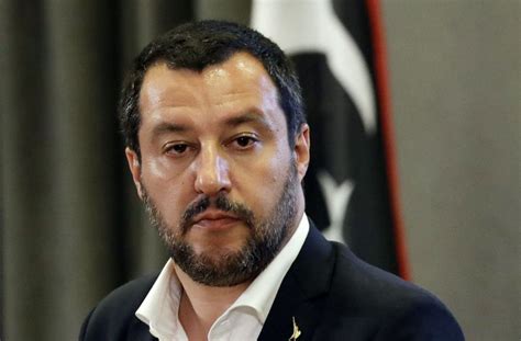 Toda la información y noticias de última hora del italiano matteo salvini, político de la liga. Seehofers Asylplan: Salvini pocht auf Umverteilung ...