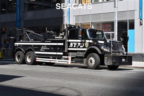 New York Police Department Nypd 2008 International Tow Truck Traffic