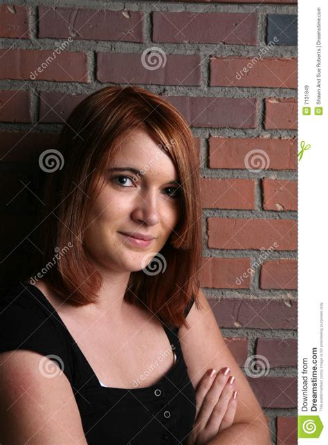 Auburn hair dimensions is a full service day spa. Head And Shoulders Of Pretty Auburn Haired Teen Stock ...