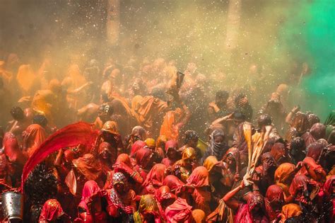 Best Places To Celebrate Holi In India Adventure Buddha
