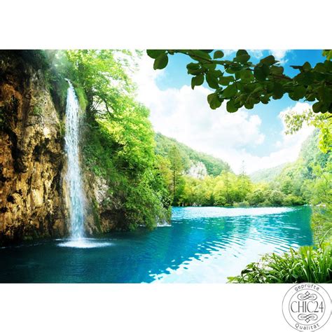 Fototapete Wasserfall Lagune Paradies Berge See Wald Bäume Landschaft