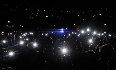 News Flash Fans Who Take Pictures At Concerts May Have More Fun