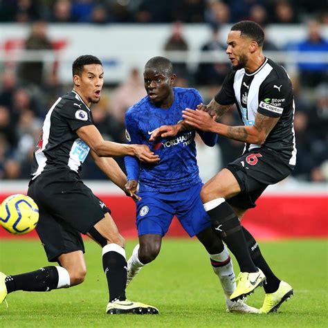 Isaac Haydens Stoppage Time Winner Helps Newcastle United Stun Chelsea