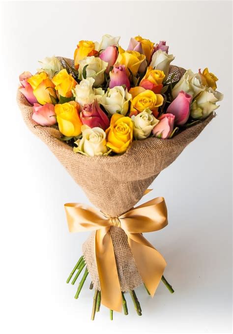 Cheerful 30 Roses Bespoke Bouquet