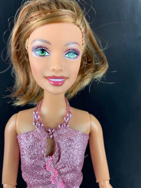 Barbie Doll Fashion Fever Summer Green Eyes Articulated Arms Glitter