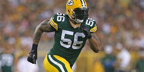 Packers Dc Capers Hasnt Noticed Julius Peppers Slowing Down Fox News