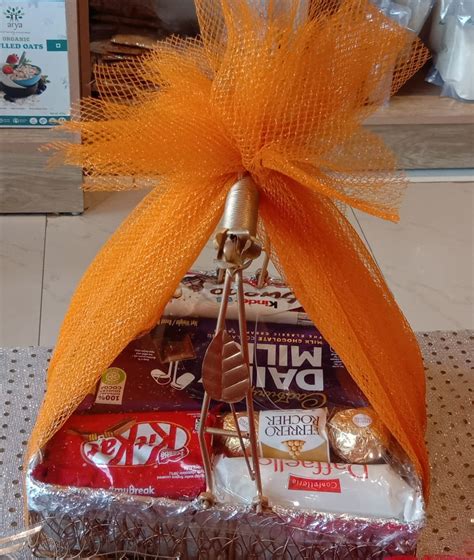VALENTINES DAY SPECIAL CHOCOLATE GIFT HAMPER Sajna S Nuts And Fruits