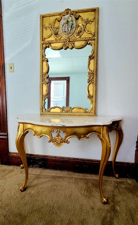 From marble top centre tables to storage centre tables and marble dining tables with seating, we have it all. Italian Regency Giltwood Calacatta Marble Console Table and Mirror Set in 2020 | Marble console ...