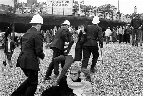 Mods And Rockers Fight In Seaside Towns In 1964 Mirror Online