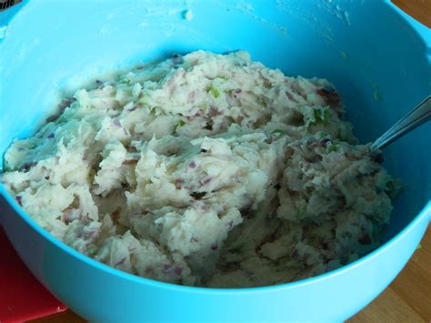 Homemade Light Potato Salad ~ Laws Of The Kitchen