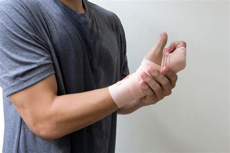 Distal Ulnar Fracture What Are They And How To Get Treatment