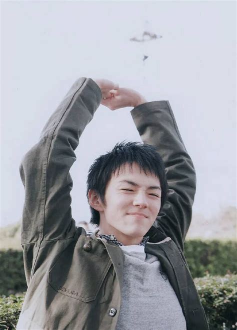 Jul 22, 2021 · この映画の脚本を担当した、映画監督で作家の山田あかねさんに、林遣都さん演じる『犬部！』の主人公のモデルになった獣医師、太田快作氏のことと、日本の犬猫の殺処分の現状、そして、台湾で殺処分がゼロになった理由について聞いた。 ボード「Hayashi Kento - はやし けんと」のピン