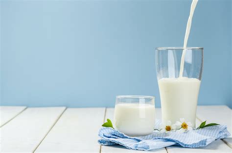 Cho Bé Uống Sữa Tươi Như Thế Nào Mới Là Đúng Cách