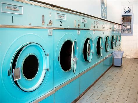 Gallery 5 - laundromats - Lorie Slater Photography