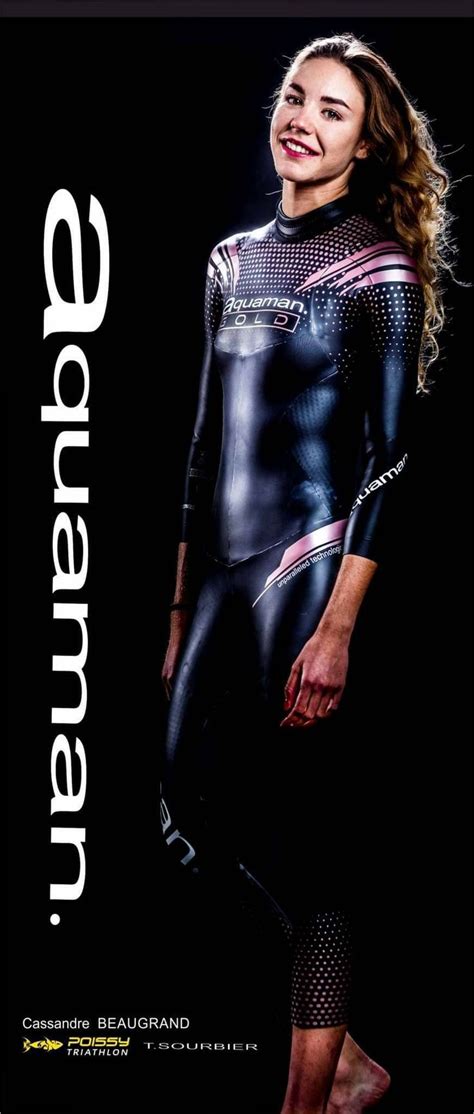 Traveling to the sunny spanish enclave in northern africa, the mixed relay world. Pin by GeKh Wong on Cassandre Beaugrand | Triathlon women ...