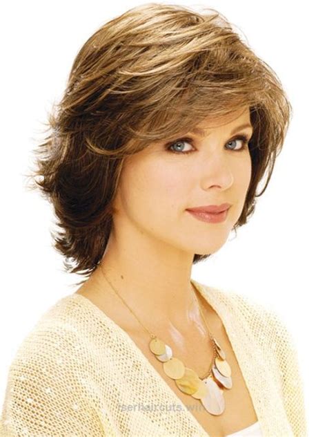 Medium haircuts for round faces should feature vertical and diagonal lines which are easily obtained with longer lengths. 2014 Trendy Medium Length Hairstyles for Round Faces ...