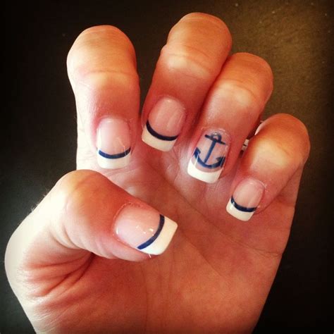 Pin By Heather Williams On Nails Nautical Nails Beach Nails Cruise Nails