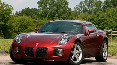 Review Pontiac Solstice Gxp Coupe Goes Quick Just Dont Look Back