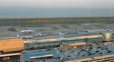 Токийские аэропорты Ханэда и Нарита вошли в пятерку лучших на