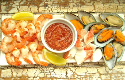 This shrimp cocktail appetizer is so addicting, you'll have a hard time stopping. Susan's Savour-It!: DIY Seafood Cocktail Platter...