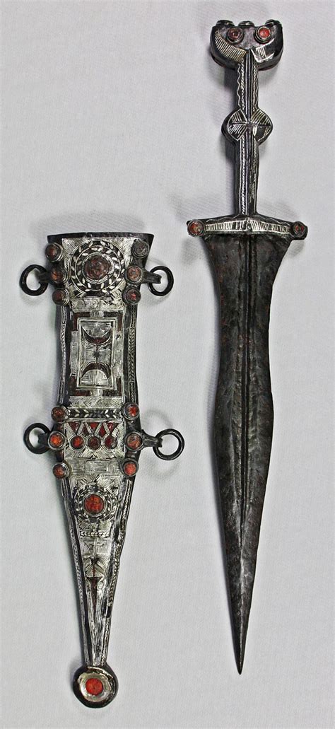 Roman Dagger Unearthed In Germany Revealed Archaeology Magazine